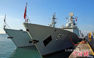 Chinese naval delegation attends the 2017 Asian International Maritime Defence Exhibition