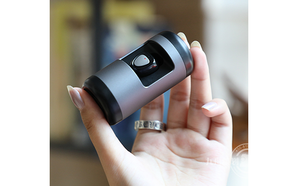 太空舱蓝牙音箱耳机