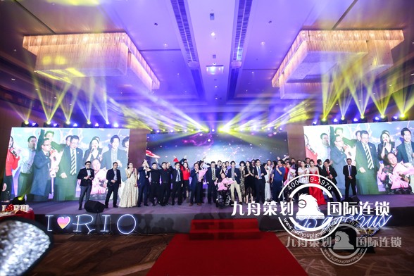 e047d0ae027b46829d22bbd2a0521cfc.jpg e047d0ae027b46829d22bbd2a0521cfc.jpg